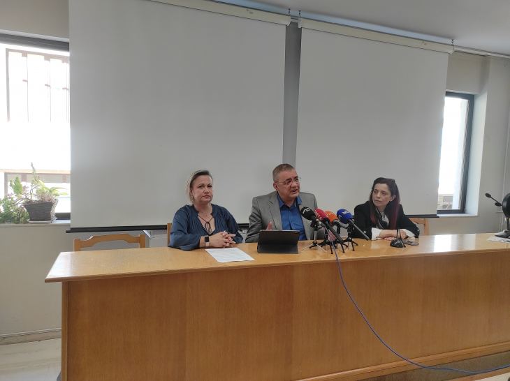 &Delta;&Epsilon;&Lambda;&Tau;&Iota;&Omicron; &Tau;&Upsilon;&Pi;&Omicron;&Upsilon;-&Sigma;&Upsilon;&Nu;&Epsilon;&Nu;&Tau;&Epsilon;&Upsilon;&Xi;&Eta; &Tau;&Upsilon;&Pi;&Omicron;&Upsilon; &Epsilon;&Rho;&Gamma;&Alpha;&Sigma;&Tau;&Eta;&Rho;&Iota;&Alpha;&Kappa;&Omega;&Nu; &Iota;&Alpha;&Tau;&Rho;&Omega;&Nu;